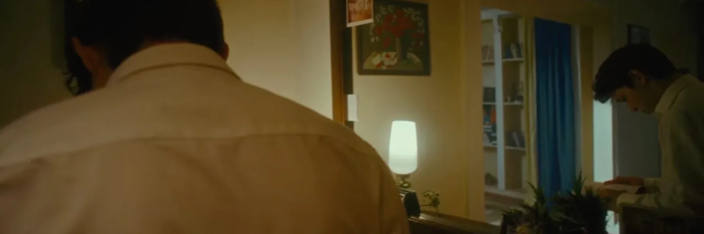 Кадр из 2 серии 1 сезона